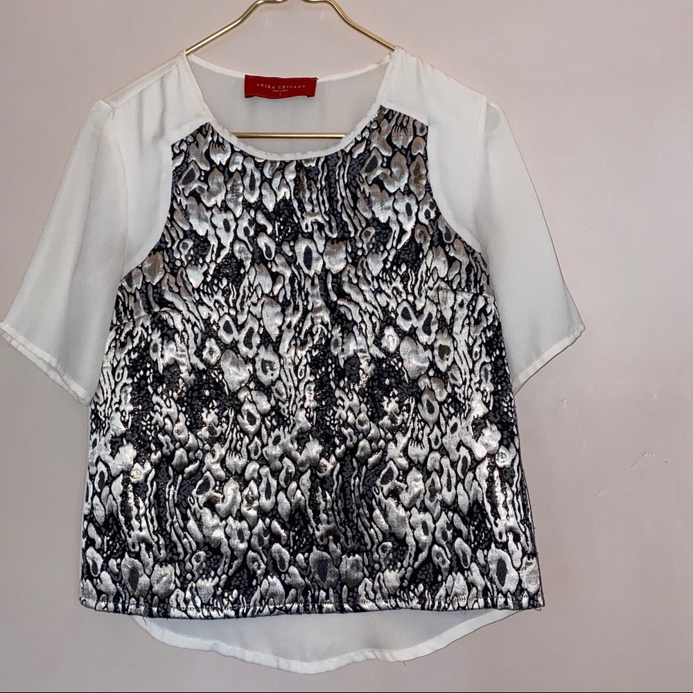 Akira Chicago Top‎